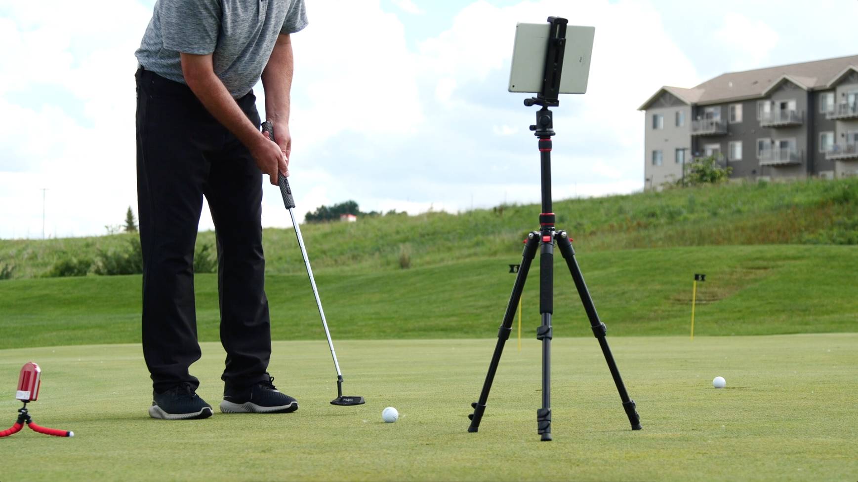 Live View Golf is a portable device that allows you to practice any part of your golf game